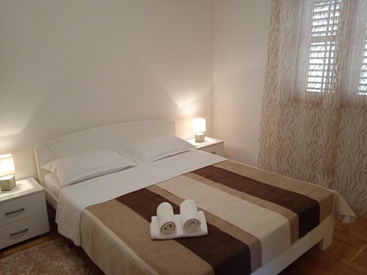 Apartments Aferdita Racisce Ngoại thất bức ảnh
