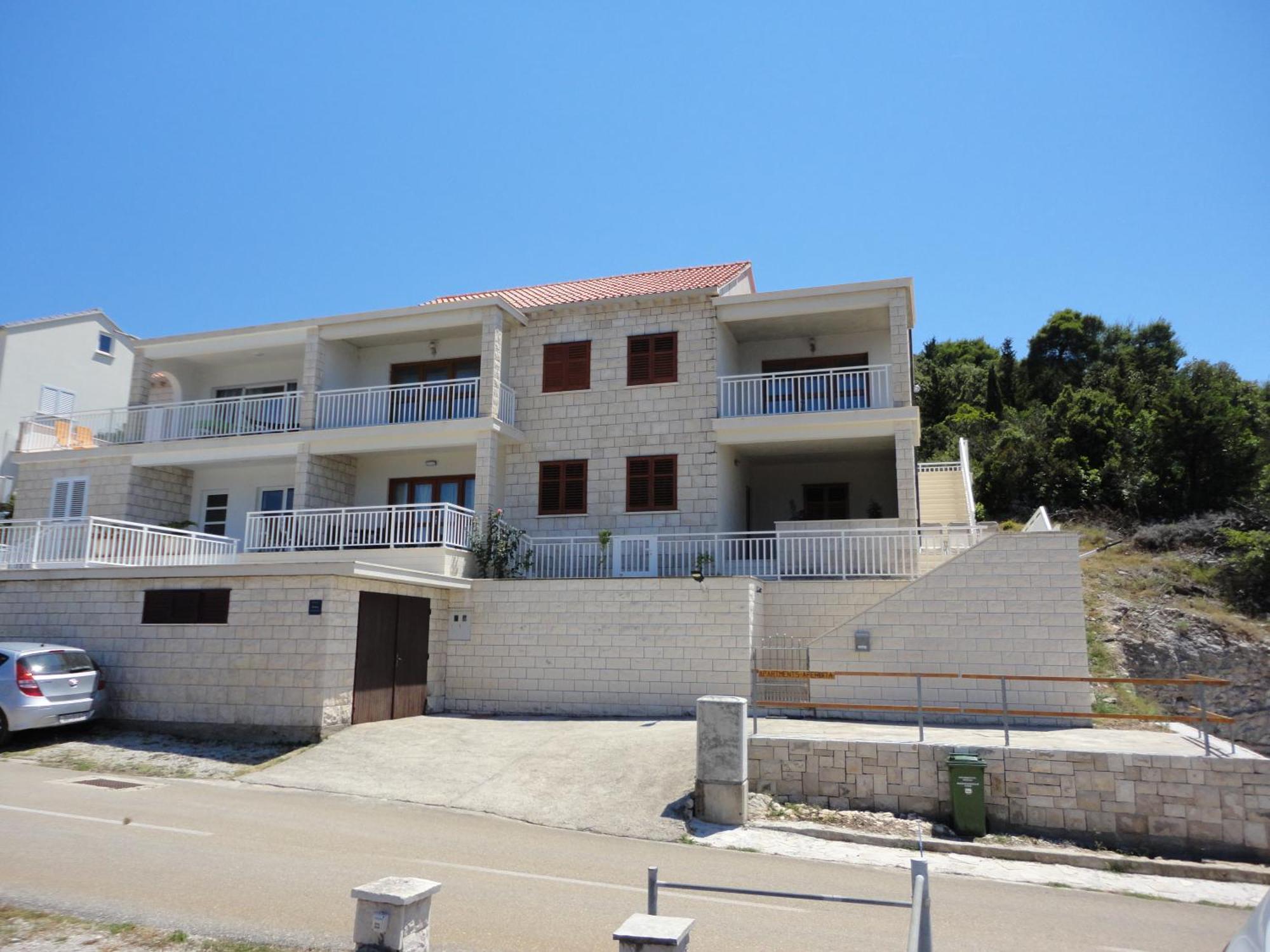 Apartments Aferdita Racisce Ngoại thất bức ảnh